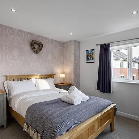 Evergreen Eco House - Allocated Parking, Ancillary *